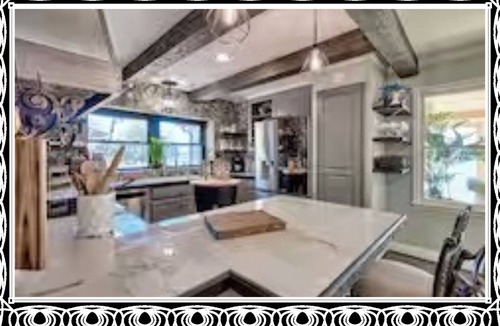 Liberty Hill House | Lakeside Luxe- 3 bedroom/3 bathroom- fully renovated