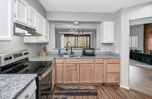 Columbia House | Lakeside Oasis: Fort Jackson Family Retreat