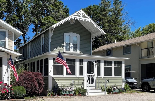 Lakeside House | Lakeside OH Cottage, large porch, lake views, steps to park & shopping