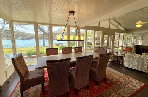Rivercrest House | Lakeside Waterfront Lake Austin Home