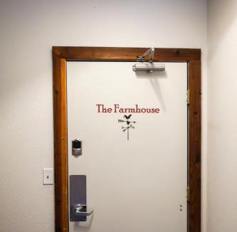 Lander House | Lander Millhouse