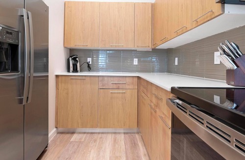 Florida Center Apartment | Landing | Amazing 1BD, Yoga Studio, Pool