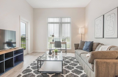Florida Center Apartment | Landing | Amazing 2BD, Pool, Yoga Studio