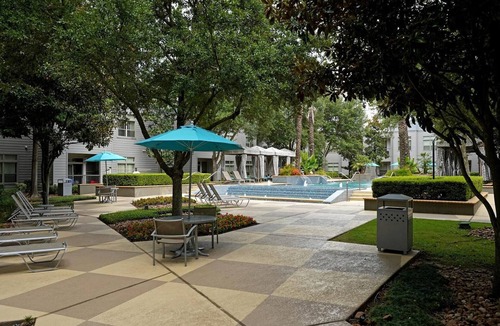 Nassau Bay Apartment | Landing | Amazing 2BD, Pool, Clubhouse
