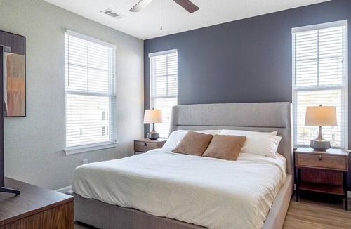 North Chesterfield Apartment | Landing at Boulders Lakeside - 1 Bedroom in Downtown North Chesterfield