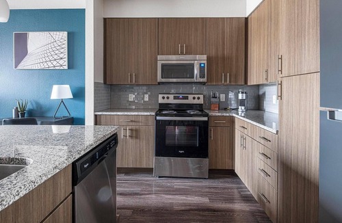 Memorial Apartment | Landing | Beautiful 1BD, Gym