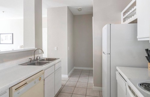 Briarforest Apartment | Landing | Beautiful 1BD, Pool, Gym