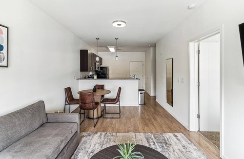 Eden Apartment | Landing | Beautiful 1BD, Clubhouse, Pool