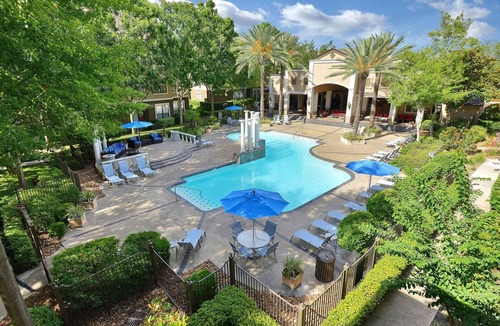 Briarforest Apartment | Landing | Beautiful 2BD, Pool, Gym
