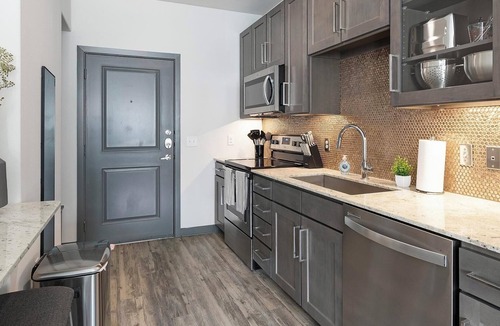 Fort Worth Cultural District Apartment | Landing | Beautiful Studio, Game Room, Gym