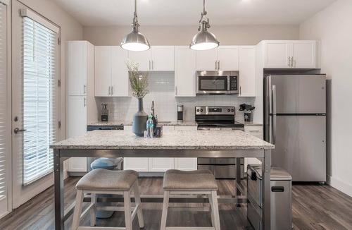 Florida Center Apartment | Landing | Chic 1BD, Gym, Game Room