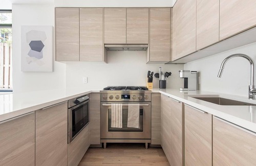 Mount Vernon Square Apartment | Landing | Chic 1BD in Logan Circle