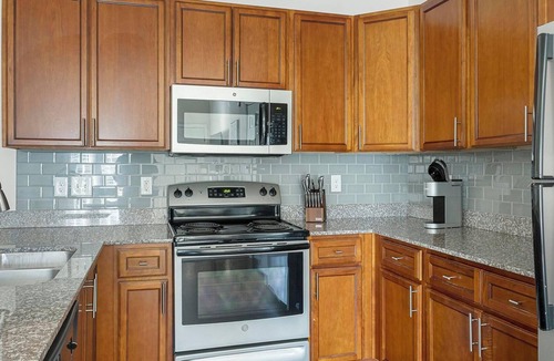 Hillsborough Apartment | Landing | Chic 2BD, Clubhouse, Gym