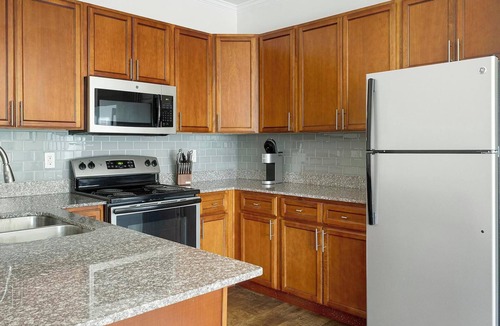 Hillsborough Apartment | Landing | Chic 2BD, Clubhouse, Gym