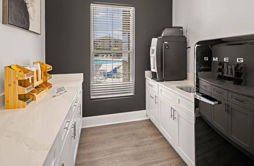 Hillsborough Apartment | Landing | Chic 2BD, Clubhouse, Gym