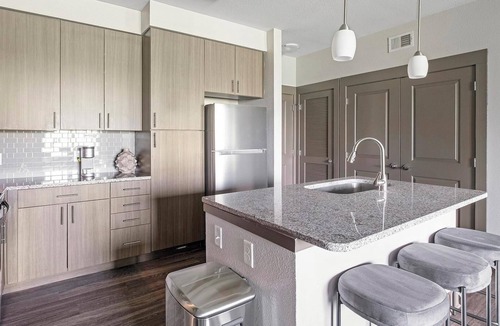 Memorial Apartment | Landing | Chic 2BD, Gym
