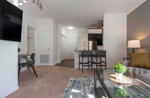 Austin Apartment | Landing | Incredible 1BD, Gym, Courtyard