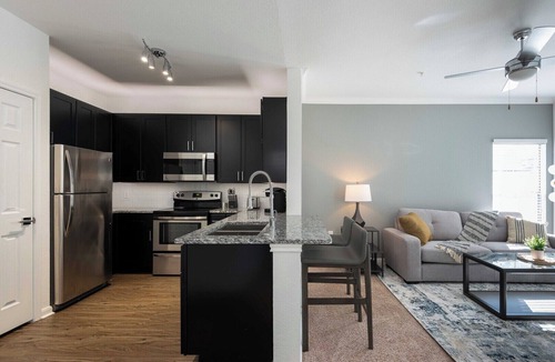 Austin Apartment | Landing | Incredible 1BD, Gym, Courtyard