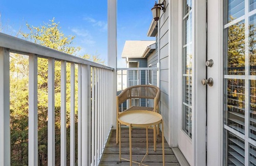 Charlotte Apartment | Landing | Incredible 1BD, Gym, Clubhouse