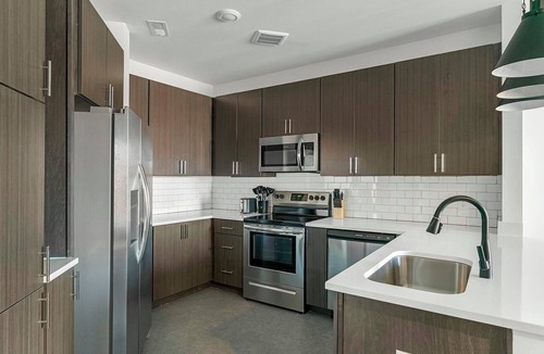 Richmond Apartment | Landing | Incredible 1BD, Gym, Clubhouse