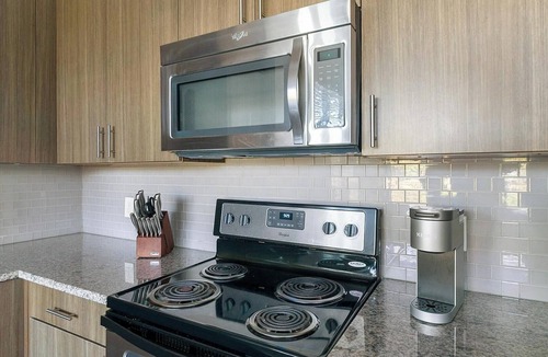 Memorial Apartment | Landing | Incredible 2BD, Gym