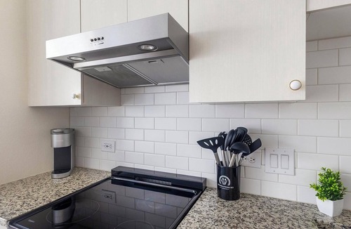 Addicks Apartment | Landing | Incredible Studio, Gym, Yoga Studio
