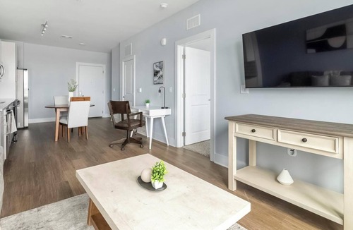 Sports Complex Apartment | Landing | Modern 1BD, Gym, Courtyard