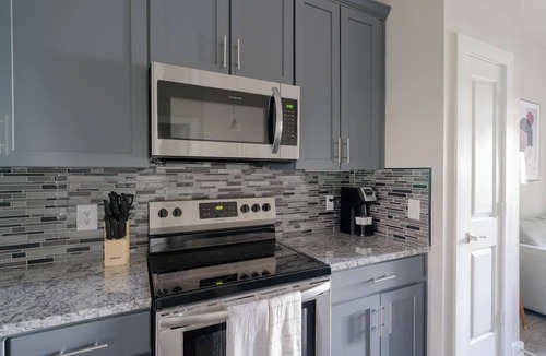 Nassau Bay Apartment | Landing | Modern 1BD, Gym, Clubhouse