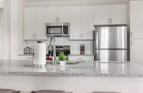 Huntersville Apartment | Landing | Modern 2BD, Gym