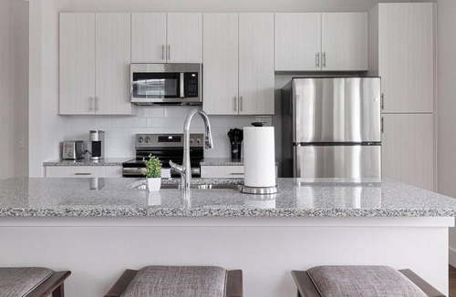Huntersville Apartment | Landing | Modern 2BD, Gym