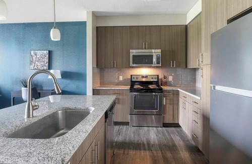 Memorial Apartment | Landing | Spectacular 1BD, Gym