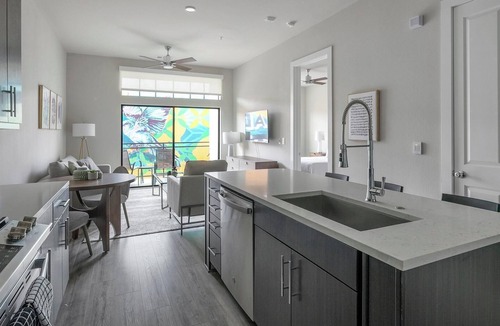 Washington Ave./ Memorial Park Apartment | Landing | Spectacular 1BD, Game Room, Courtyard