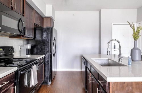 Atascocita Apartment | Landing | Spectacular 1BD, Gym, Game Room