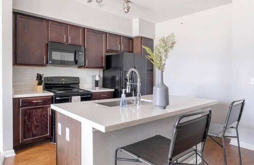 Atascocita Apartment | Landing | Spectacular 1BD, Gym, Game Room