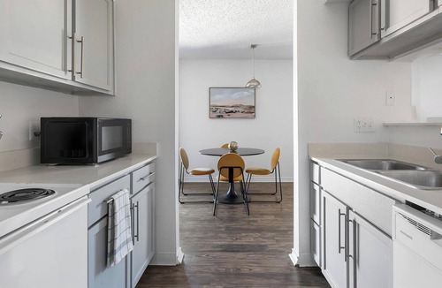 Windsor Park Apartment | Landing | Spectacular 2BD, Pool, Gym
