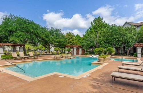 FM 1960 Apartment | Landing | Spectacular 2BD in Copperfield
