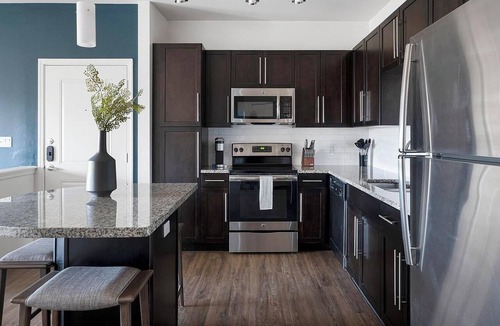McNeil Apartment | Landing | Spectacular 2BD, Yoga Studio, Pool