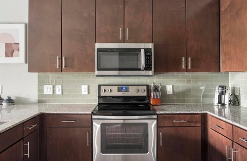 Austin Apartment | Landing | Stunning 1BD, Gym, Clubhouse