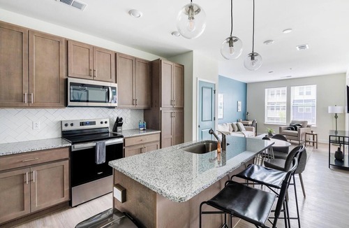 Wilmington Apartment | Landing | Stunning 1BD, Gym, Pool