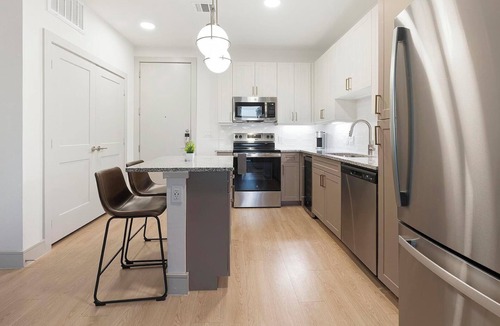 Scofield Farms Apartment | Landing | Stunning 1BD, Pool, Gym