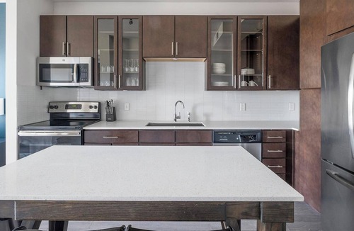 Woodland Heights Apartment | Landing | Stunning 1BD, Yoga Studio, Game Room