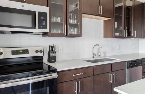 Woodland Heights Apartment | Landing | Stunning 1BD, Yoga Studio, Game Room