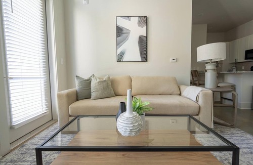 Charlotte Apartment | Landing | Stunning 2BD, Clubhouse, Pool