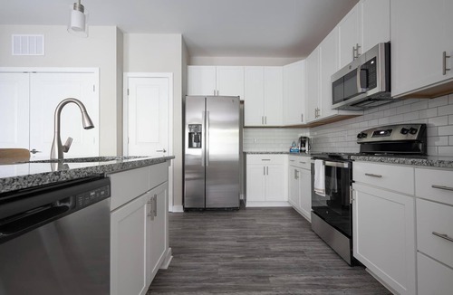 Huntersville Apartment | Landing | Stylish 1BD, Clubhouse, Yoga Studio