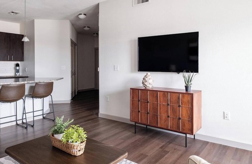 FM 1960 Apartment | Landing | Stylish 1BD, Clubhouse, Game Room