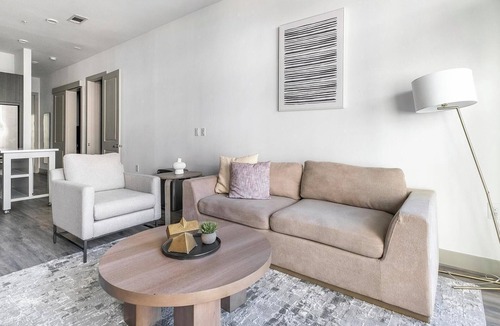 Washington Ave./ Memorial Park Apartment | Landing | Stylish 1BD, Clubhouse, Gym