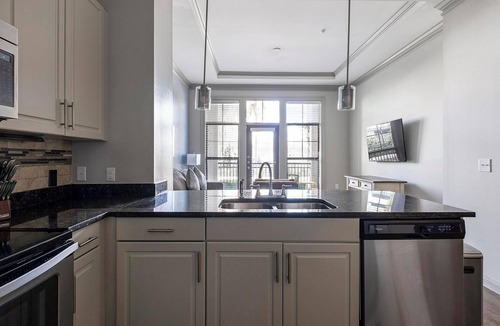 Westchase Apartment | Landing | Stylish 1BD, Clubhouse, Gym