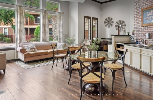 Barker Apartment | Landing | Stylish 1BD, Clubhouse, Gym