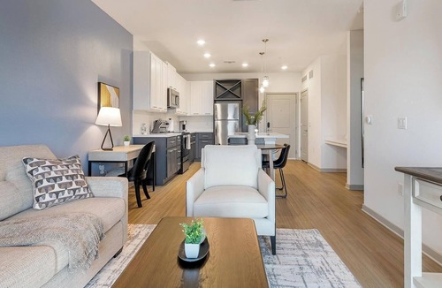 Apopka Apartment | Landing | Stylish 1BD, Gym, Clubhouse