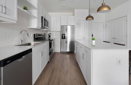 Austin Apartment | Landing | Stylish 2BD, Gym, Clubhouse